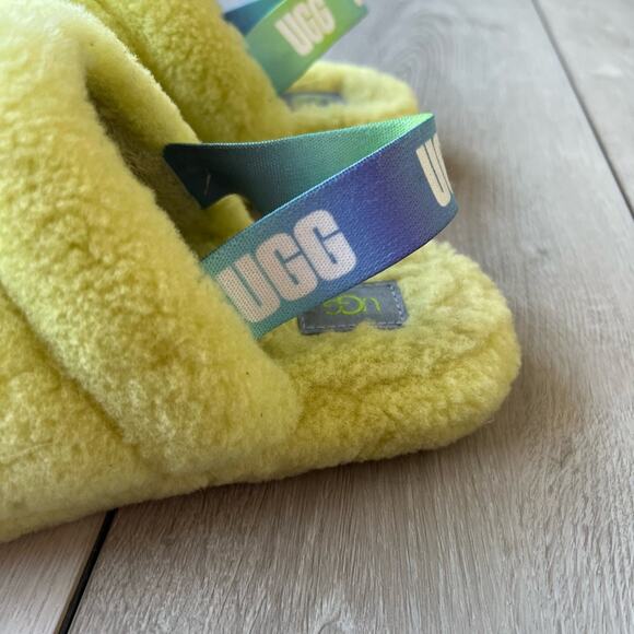 Ugg Fluff Yeah Slippers in yellow size 6 - Picture 2 of 6